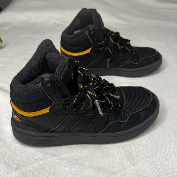 Adidas Black & Yellow High-Top Sneakers Size 3  APH 281001  A:1F7736 - Picture 7 of 14